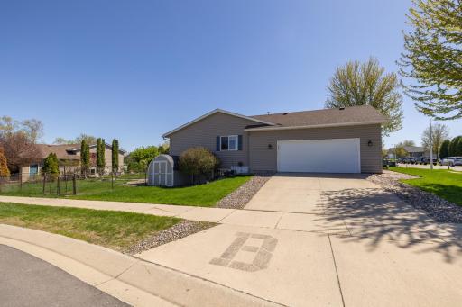 5094 King Arthur Drive NW, Rochester, MN 55901