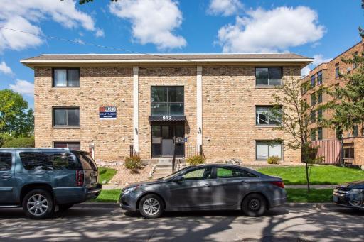 912 22nd Avenue S, Minneapolis, MN 55404