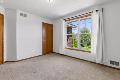14255 Footbridge Way, Saint Paul, MN 55124