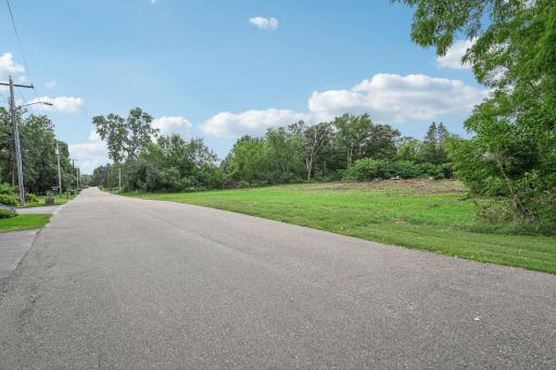 6969 River Road, Inver Grove Heights, MN 55076
