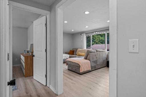 12-web-or-mls-1347 Willow Lake Blvd-82.jpg