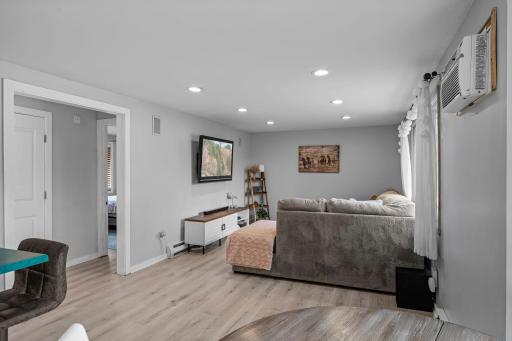 16-web-or-mls-1347 Willow Lake Blvd-118.jpg
