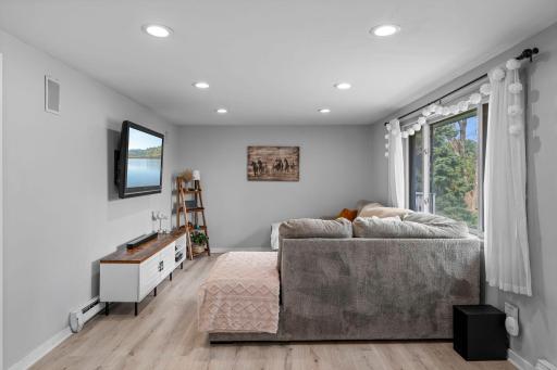 14-web-or-mls-1347 Willow Lake Blvd-90.jpg