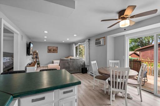 22-web-or-mls-1347 Willow Lake Blvd-114.jpg