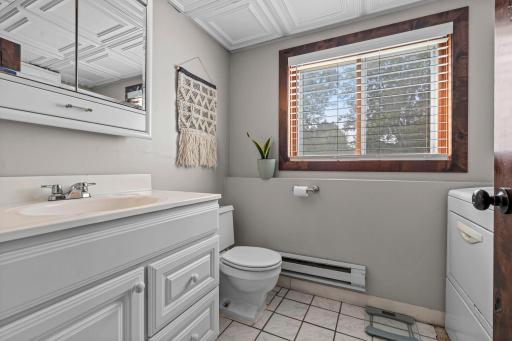 27-web-or-mls-1347 Willow Lake Blvd-137.jpg