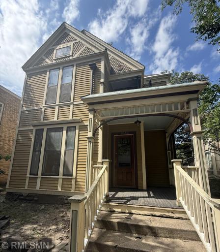 2420 Stevens Avenue, Minneapolis, MN 55404