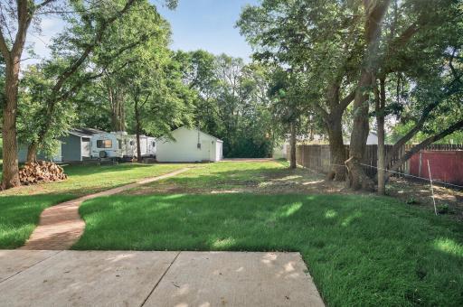 225 Cherry Avenue N, Annandale, MN 55302