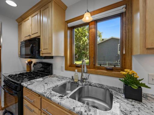 11418 Quebec Avenue N, Champlin, MN 55316