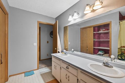 21804 Rouillard Boulevard, Rogers, MN 55374