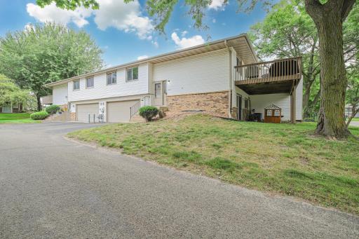629 E 143rd Street, Burnsville, MN 55337
