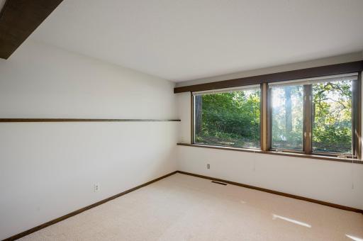 1875 Troy Lane N, Plymouth, MN 55447