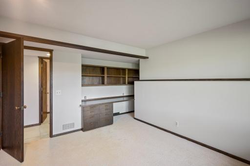 1875 Troy Lane N, Plymouth, MN 55447