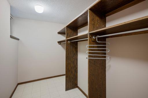 1875 Troy Lane N, Plymouth, MN 55447