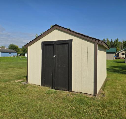 603 16th Street E, International Falls, MN 56649