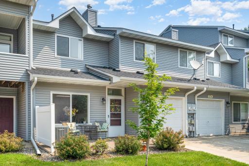 Welcome to 577 Woodduck Drive #J in Woodbury, MN!