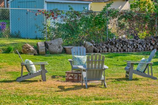 3554 Mcknight Road N, Saint Paul, MN 55110