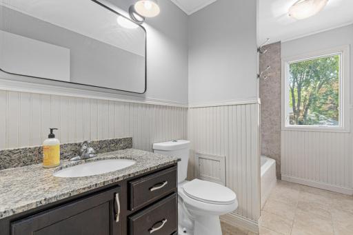 241 15th Avenue S, South Saint Paul, MN 55075