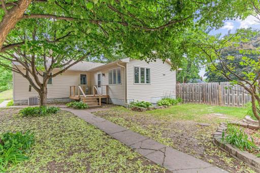 241 15th Avenue S, South Saint Paul, MN 55075