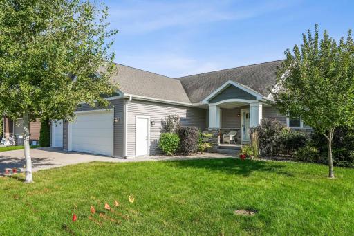Welcome to 282 Glenmeadow Street in Royal Oaks Development of River Falls!