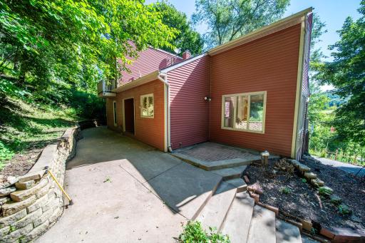 24425 County Road 17, Winona, MN 55987