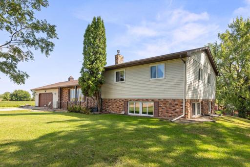 21575 York Road, Hutchinson, MN 55350