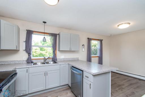 437 7th Avenue E, West Fargo, ND 58078