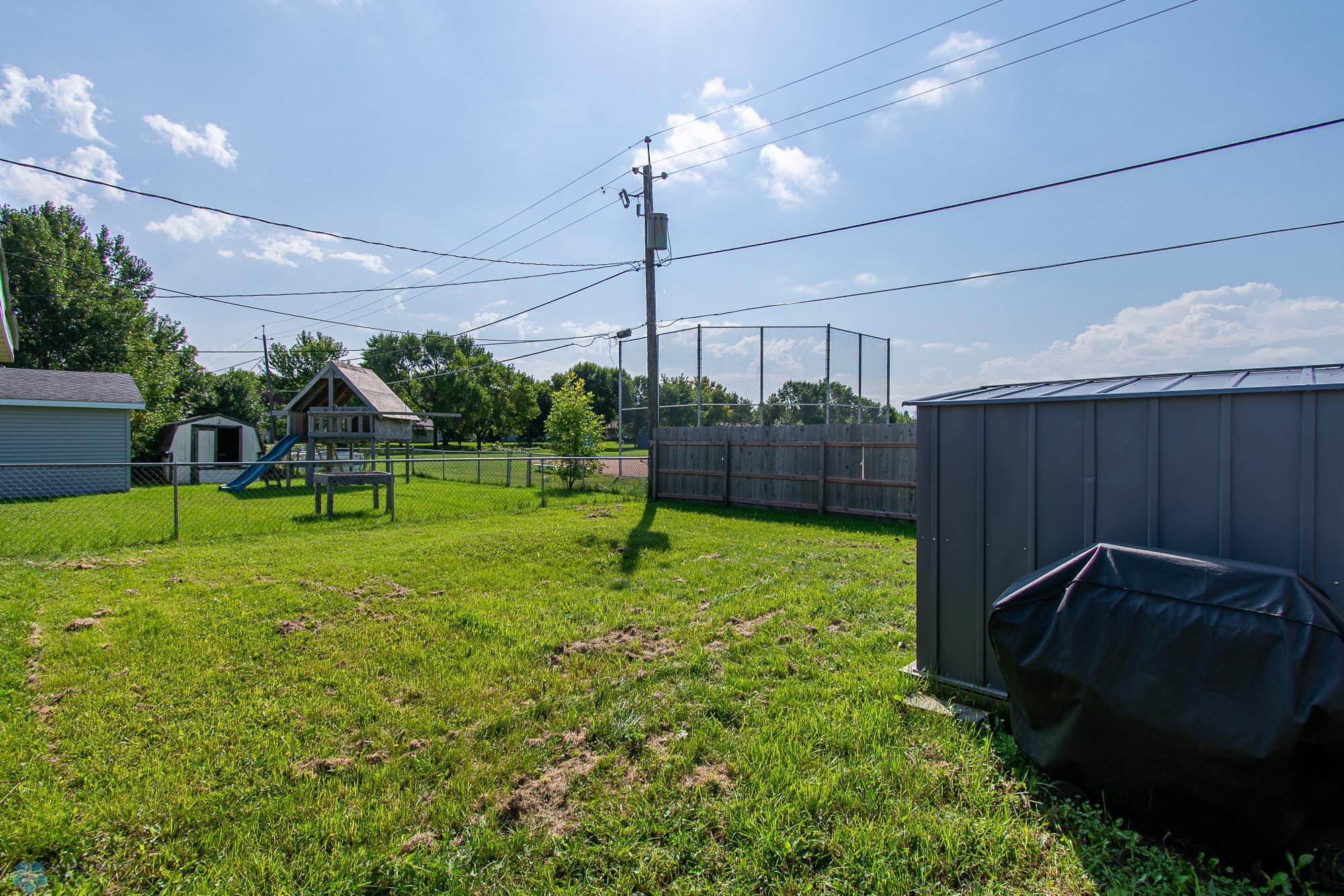 Yard space for unit 2
