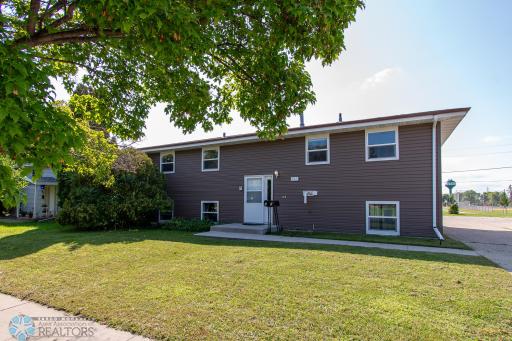 437 7th Avenue E, West Fargo, ND 58078