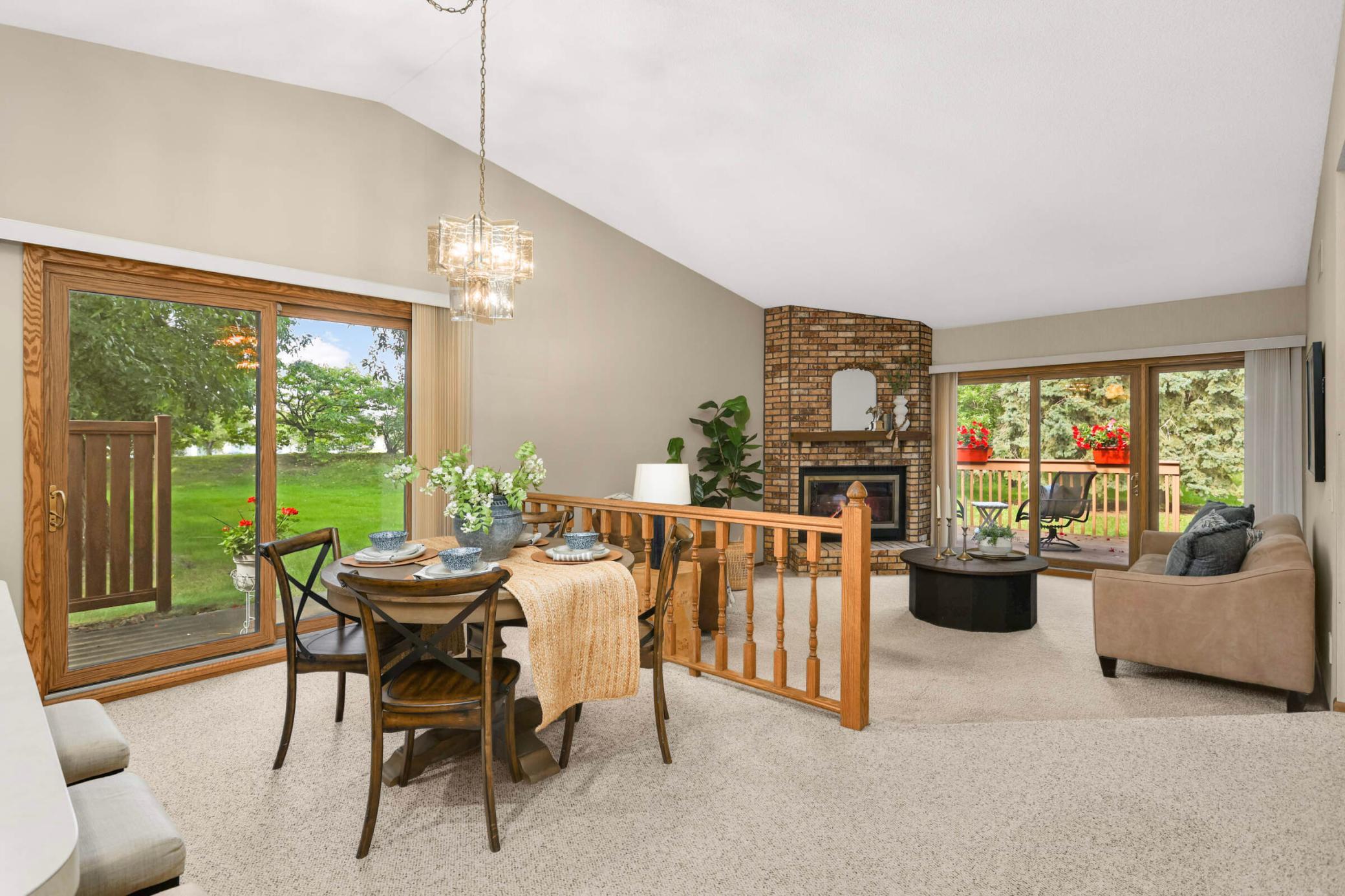 Enjoy lots of natural light in this 2 Bd/2 Ba home
