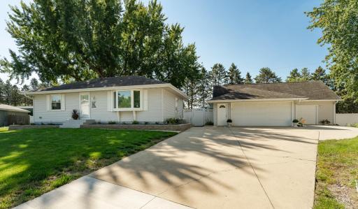 Photo for 4100 19 1/2 Lane NW, Rochester, MN 55901 - listing #6782446 4100 19 1/2 Lane NW, Rochester, MN 55901