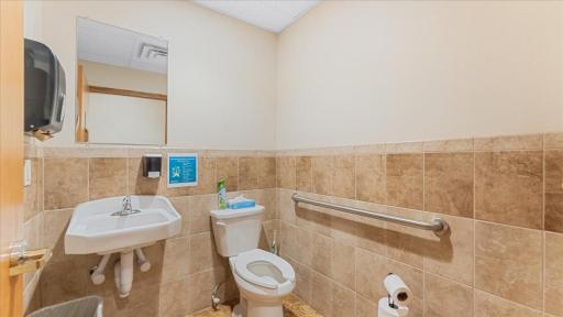 Willmar, MN 56201