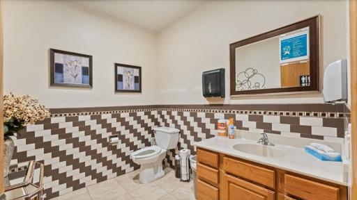 Willmar, MN 56201