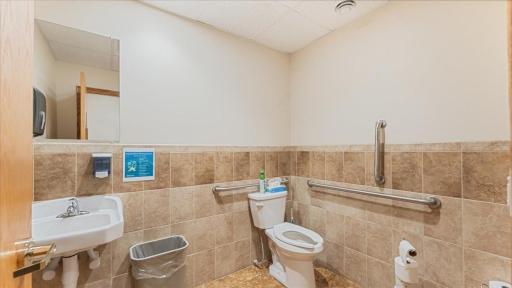 Willmar, MN 56201