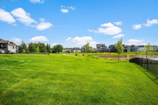 4805 Comstock Lane N, Plymouth, MN 55446