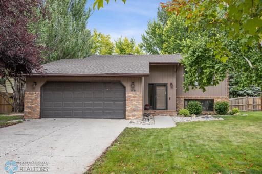 1531 31st Avenue S, Fargo, ND 58103