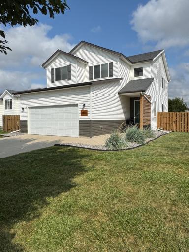 4418 50th Street S, Fargo, ND 58104