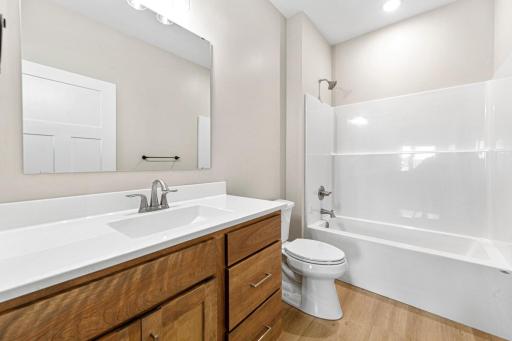 605 Northwood Place, Janesville, MN 56048