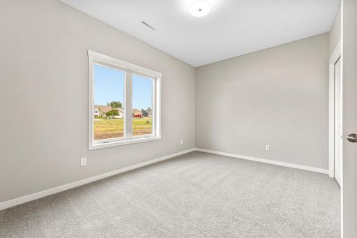 605 Northwood Place, Janesville, MN 56048
