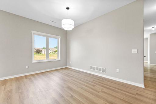 605 Northwood Place, Janesville, MN 56048