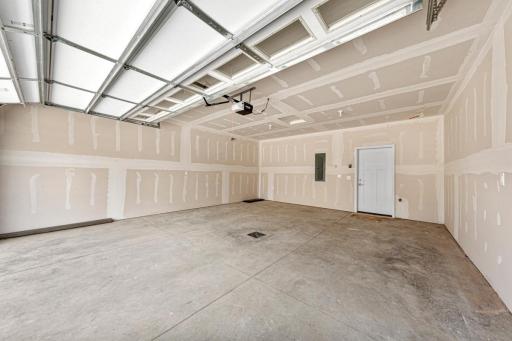 605 Northwood Place, Janesville, MN 56048