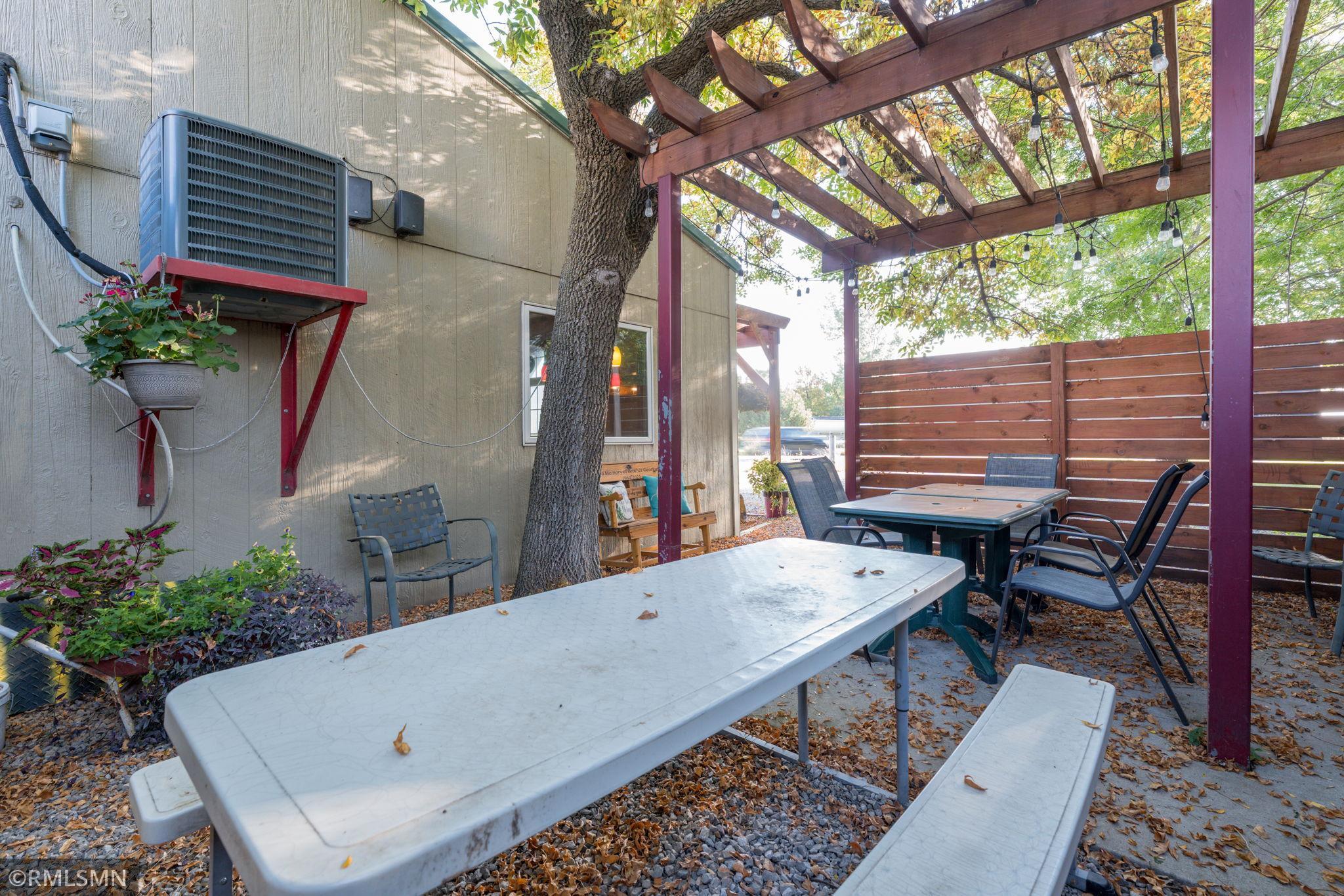26-web-or-mls-204-1st-ave.jpg
