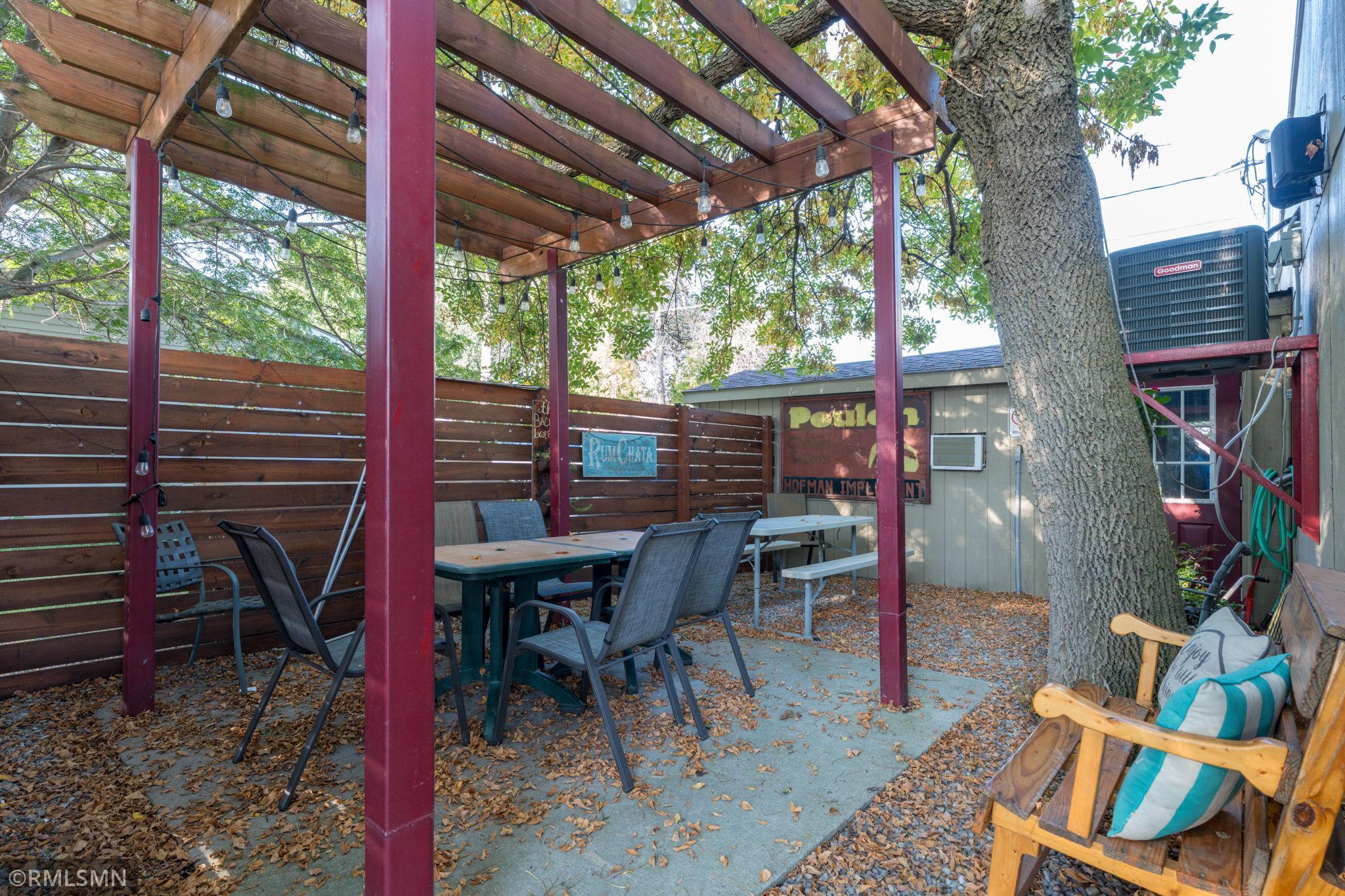 24-web-or-mls-204-1st-ave.jpg