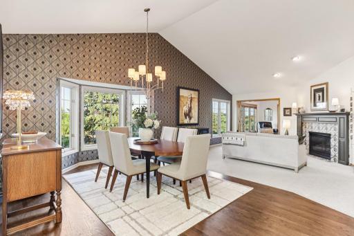 Enjoy main floor living in this stylish and sophisticated Plymouth home! Designed with an open floor plan and quality finishes.
