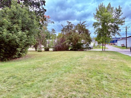 207 1st Street SW, Baudette, MN 56623