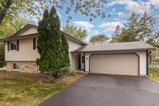 8125 James Avenue N, Minneapolis, MN 55444
