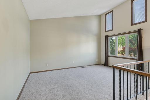 5673 W Bavarian Pass, Minneapolis, MN 55432