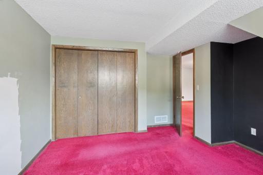 5673 W Bavarian Pass, Minneapolis, MN 55432