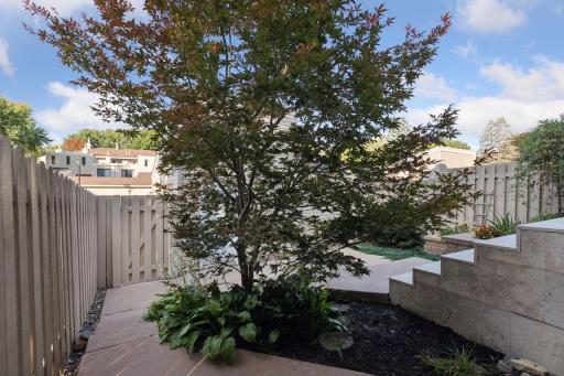5673 W Bavarian Pass, Minneapolis, MN 55432