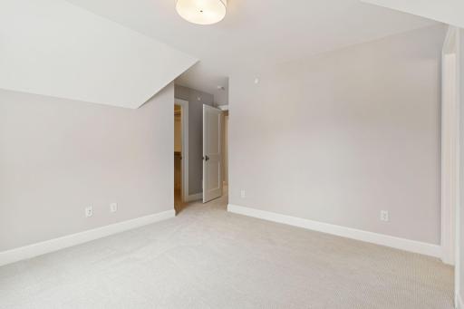 15710 Highwood Drive, Minnetonka, MN 55345