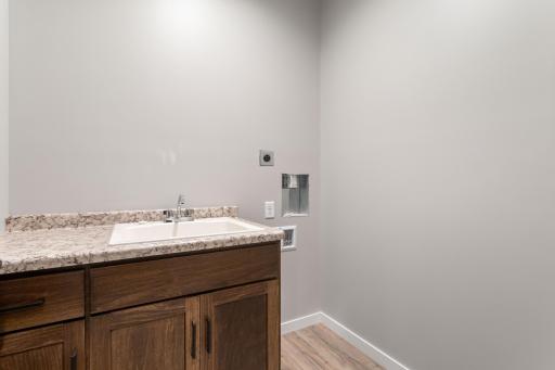 405 Kottke Court SE, Hutchinson, MN 55350